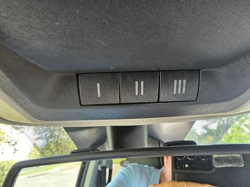 Used 2015 RAM 2500 Limited AWD/4WD image 53