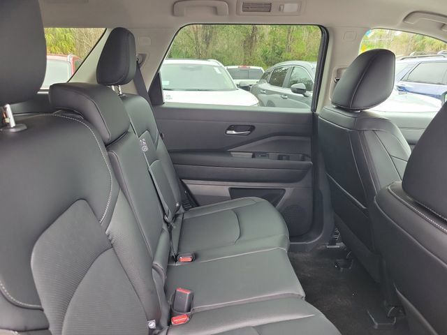 New 2026 Nissan Pathfinder SL FWD image 30