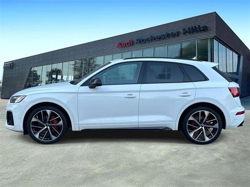 Used 2021 Audi SQ5 Prestige w/ Prestige Package image 2