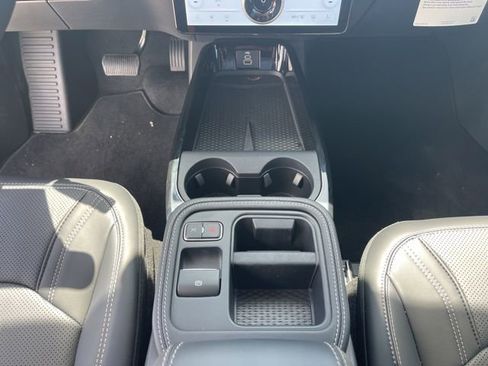 New 2025 Ford Mustang Mach-E Premium image 18