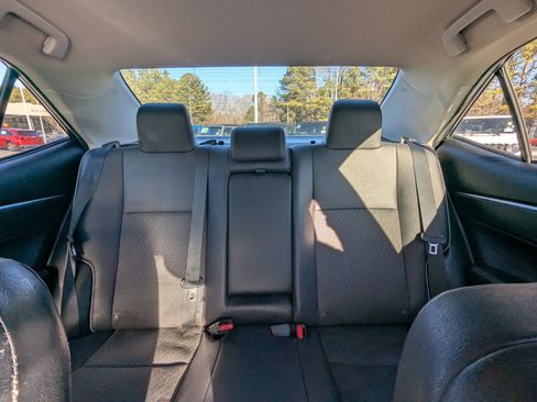 Used 2016 Toyota Corolla S image 10