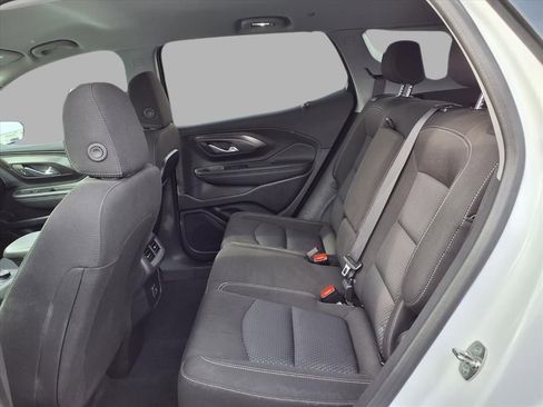 Used 2024 GMC Terrain SLE image 22