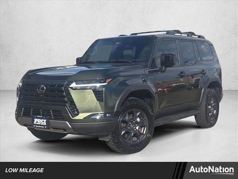 Used 2024 Lexus GX 550 image 1