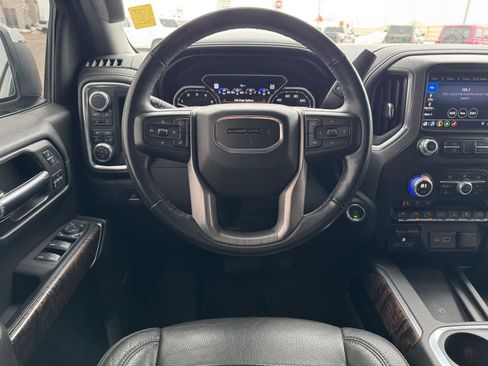Used 2019 GMC Sierra 1500 Denali w/ Technology Package AWD/4WD image 22