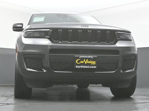 Used 2023 Jeep Grand Cherokee L Laredo AWD/4WD image 52