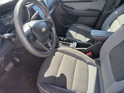 Used 2023 Chevrolet TrailBlazer LT FWD image 11