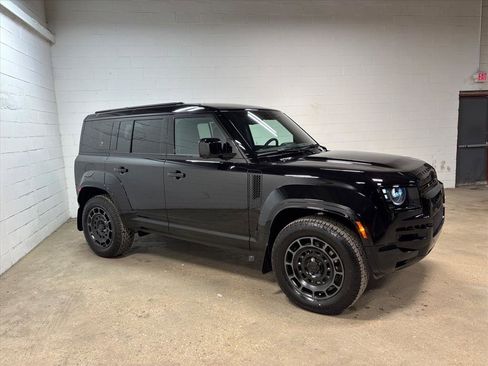 New 2026 Land Rover Defender 110 OCTA image 5