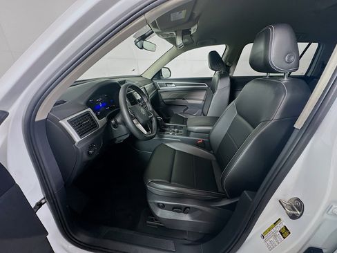 Used 2023 Volkswagen Atlas SE AWD/4WD image 13