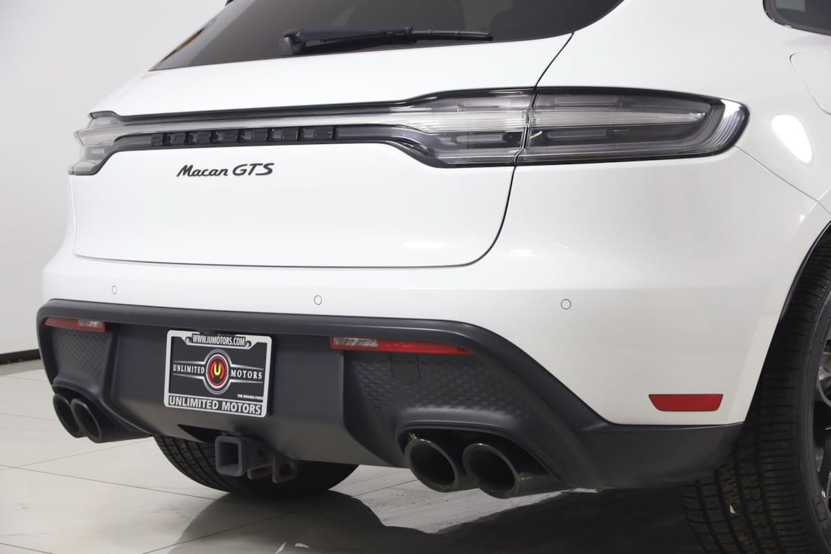 Used 2023 Porsche Macan GTS w/ GTS Sport Package AWD/4WD image 57