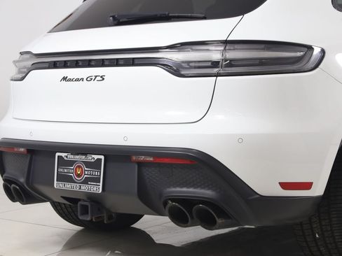 Used 2023 Porsche Macan GTS w/ GTS Sport Package AWD/4WD image 57
