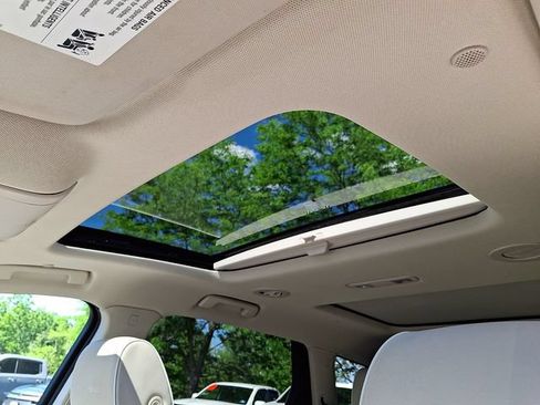 Certified 2023 Buick Enclave Avenir w/ Avenir Technology Package AWD/4WD image 19