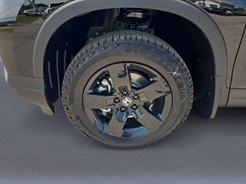 New 2026 Honda Ridgeline Black Edition image 10