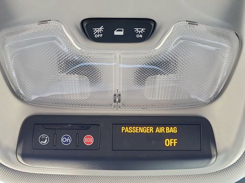 Used 2023 Chevrolet TrailBlazer LT image 27