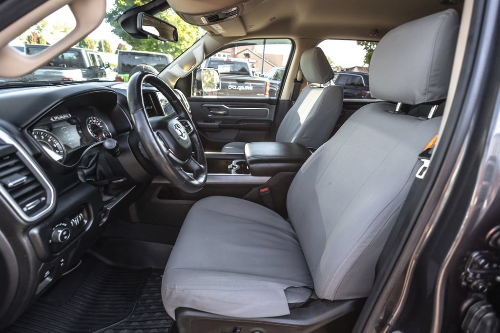 Used 2019 RAM 1500 Big Horn AWD/4WD image 17