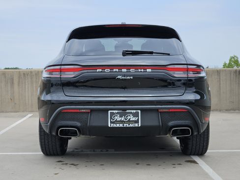 Certified 2026 Porsche Macan AWD/4WD image 7
