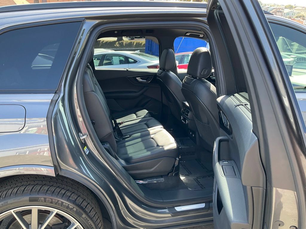 Used 2019 Audi Q7 3.0T Prestige w/ Prestige Package AWD/4WD image 57