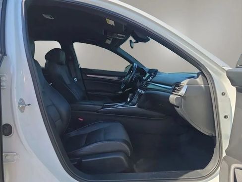 Used 2018 Honda Accord Sport image 44