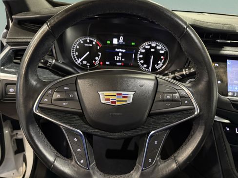 Used 2024 Cadillac XT5 Premium Luxury image 14