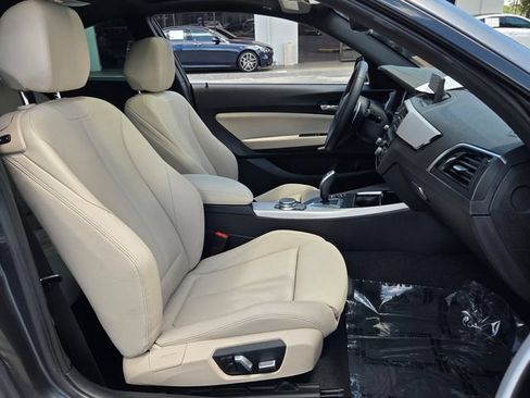 Used 2020 BMW 230i Coupe w/ M Sport Package RWD image 16