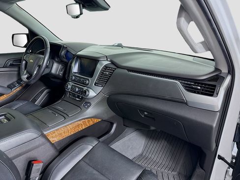 Used 2020 Chevrolet Tahoe Premier image 32