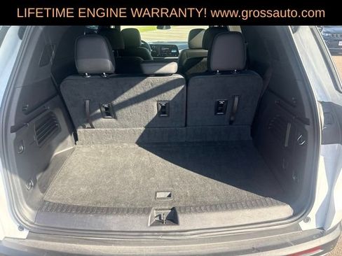 Used 2025 Chevrolet Traverse LT AWD/4WD image 41