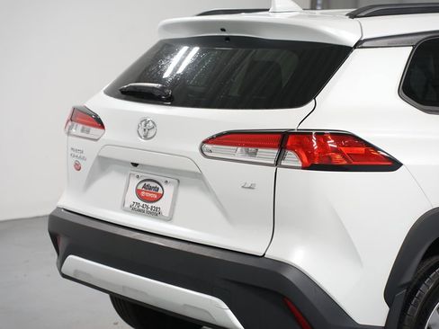 Certified 2024 Toyota Corolla Cross LE image 9