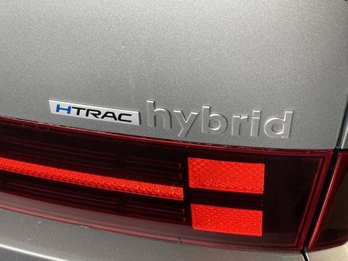Used 2025 Hyundai Santa Fe Limited AWD/4WD image 43