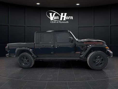 Used 2021 Jeep Gladiator Mojave image 2
