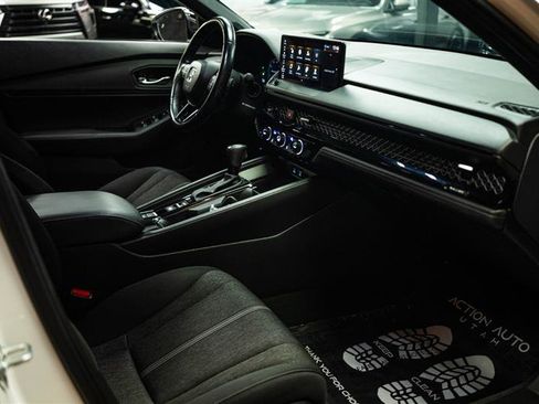 Used 2024 Honda Accord Sport image 13