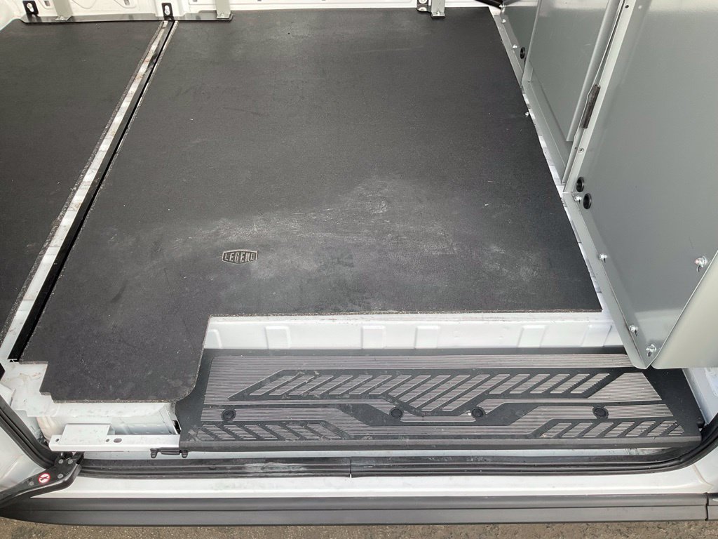 Used 2023 Ford E-Transit Medium Roof RWD image 39