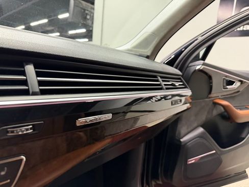 Used 2018 Audi Q7 3.0T Prestige image 38