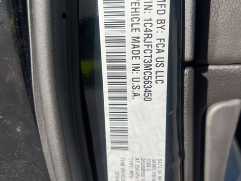 Used 2021 Jeep Grand Cherokee High Altitude AWD/4WD image 25