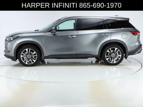 Used 2023 INFINITI QX60 Luxe w/ Performance Audio Package FWD image 2