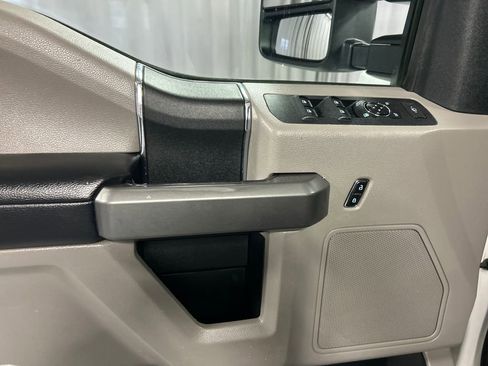 Used 2020 Ford F350 XLT w/ FX4 Off-Road Package AWD/4WD image 12