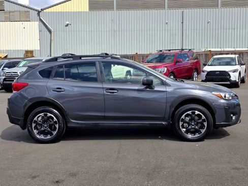 Used 2023 Subaru Crosstrek 2.0i Premium AWD/4WD image 7