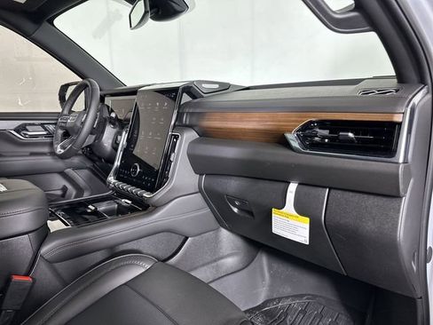 New 2026 GMC Yukon Denali w/ Sun & Power Step Package image 30