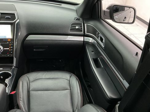 Used 2017 Ford Explorer Sport AWD/4WD image 33
