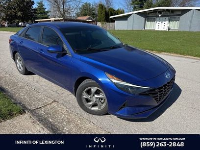 Used 2022 Hyundai Elantra SE