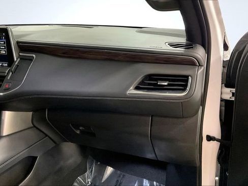 Used 2021 Chevrolet Tahoe LT image 17