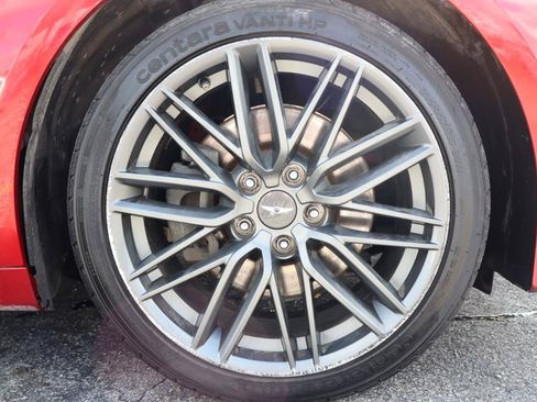 Used 2019 Genesis G70 2.0T Advanced w/ Prestige Package AWD/4WD image 33