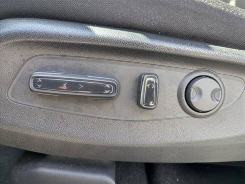 Used 2024 Honda CR-V EX image 11