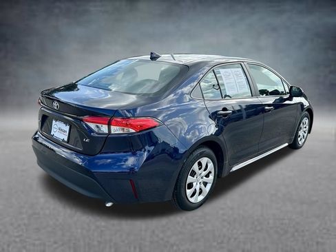 Used 2024 Toyota Corolla LE FWD image 5