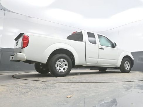 Used 2019 Nissan Frontier S image 27
