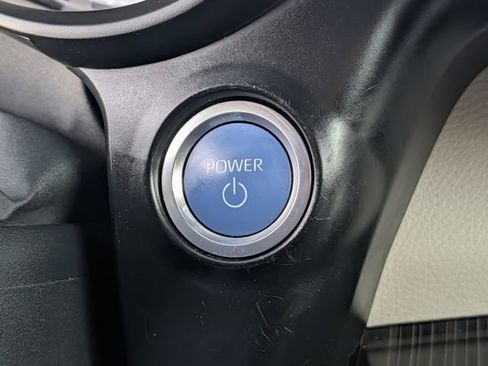 Used 2023 Toyota Sienna Platinum AWD/4WD image 19