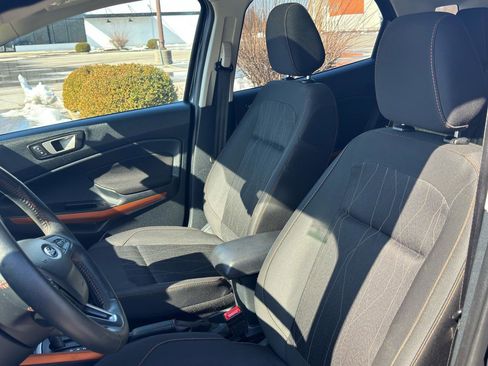 Used 2021 Ford EcoSport SE w/ SE Appearance Package image 17