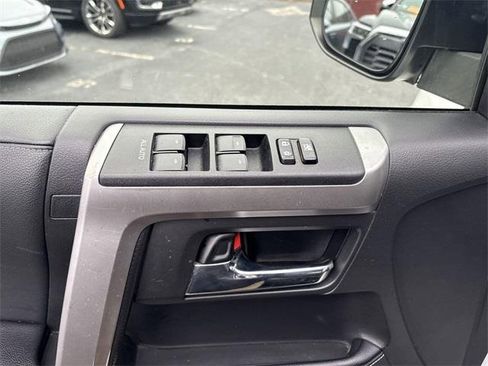 Used 2021 Toyota 4Runner SR5 Premium image 14