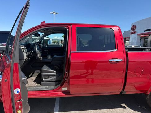 Used 2018 GMC Sierra 2500 Denali w/ Duramax Plus Package AWD/4WD image 3