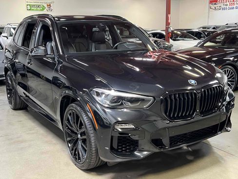 Used 2020 BMW X5 sDrive40i w/ M Sport Package image 3