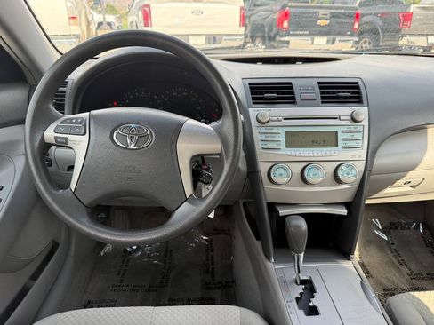 Used 2007 Toyota Camry LE FWD image 26