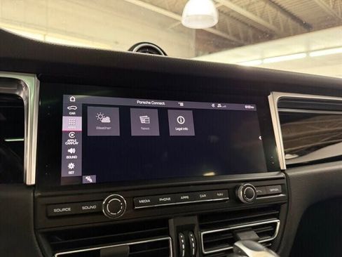Used 2019 Porsche Macan S AWD/4WD image 24
